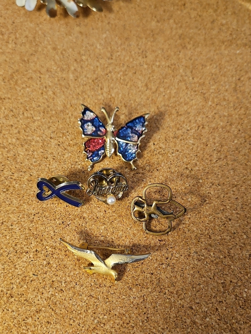 Assorted Vintage Pins, Cloud, Blue Ribbon, Grandma, Girl Scout & Seagull.